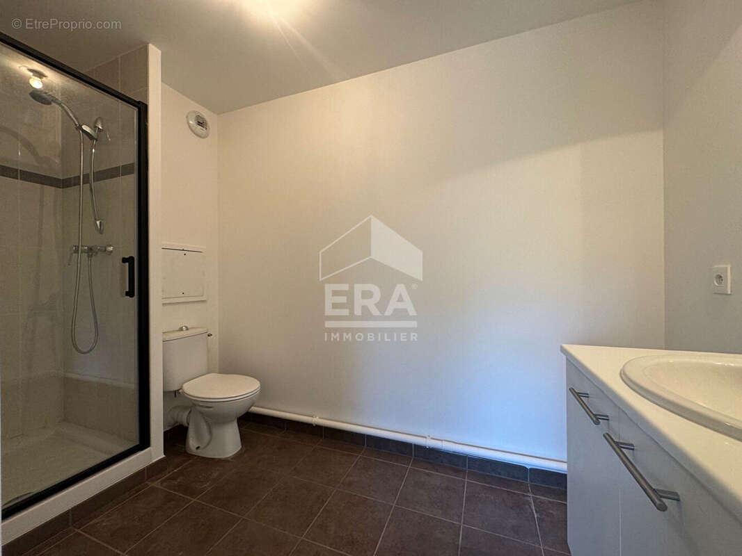 Appartement à BRIE-COMTE-ROBERT