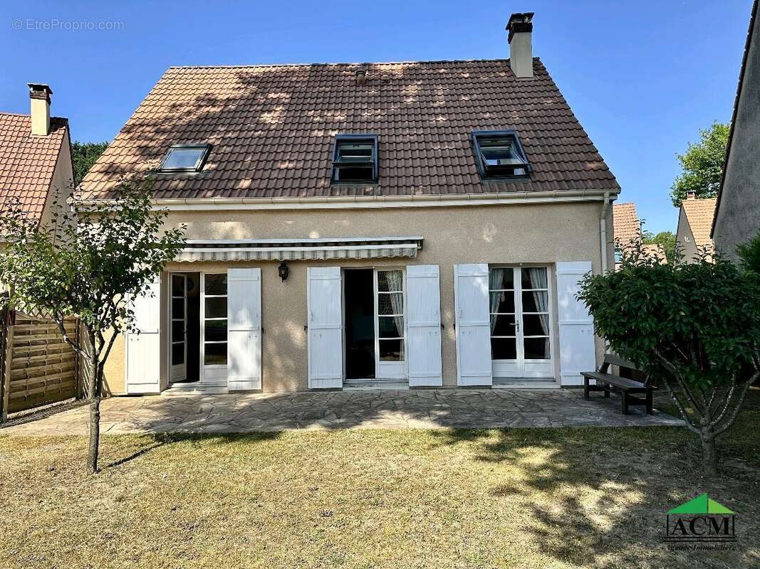 Maison à MERY-SUR-OISE