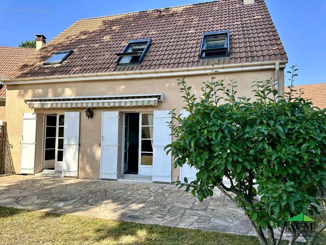 Maison à MERY-SUR-OISE