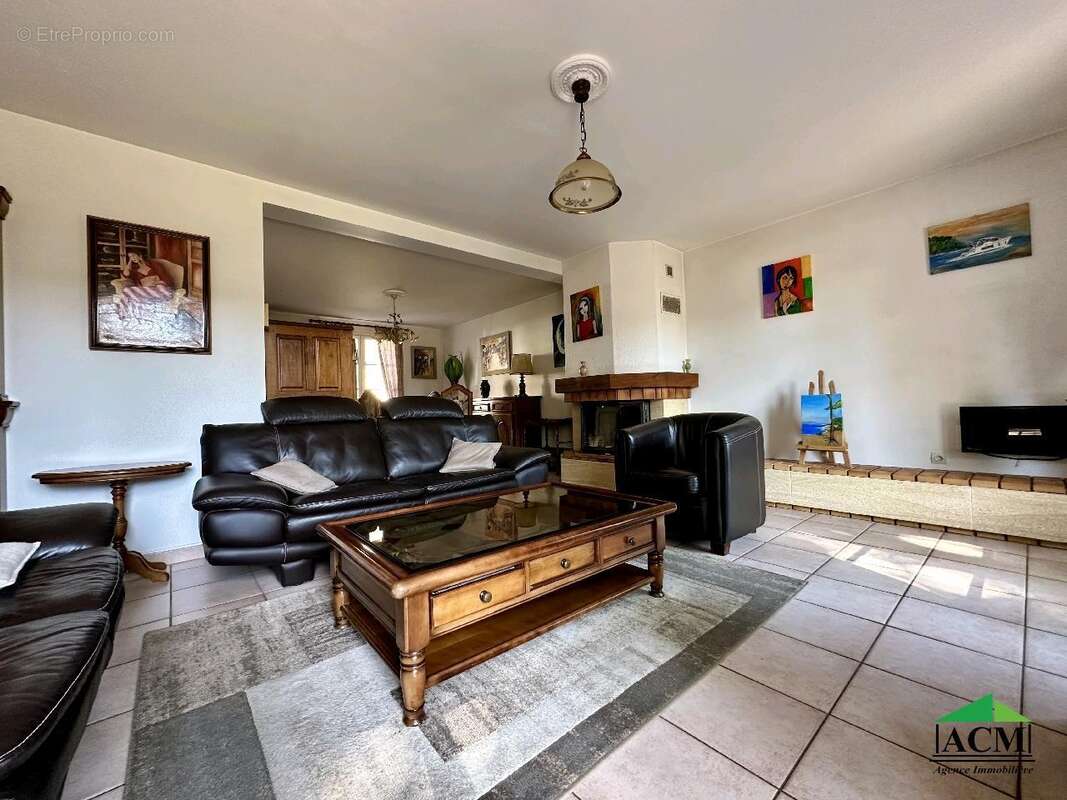 Maison à MERY-SUR-OISE