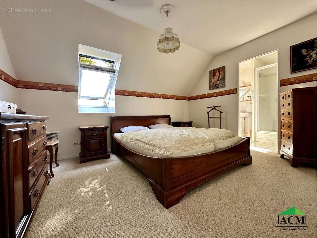 Maison à MERY-SUR-OISE