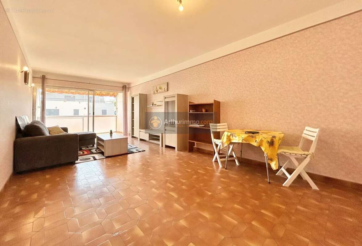 Appartement à FREJUS