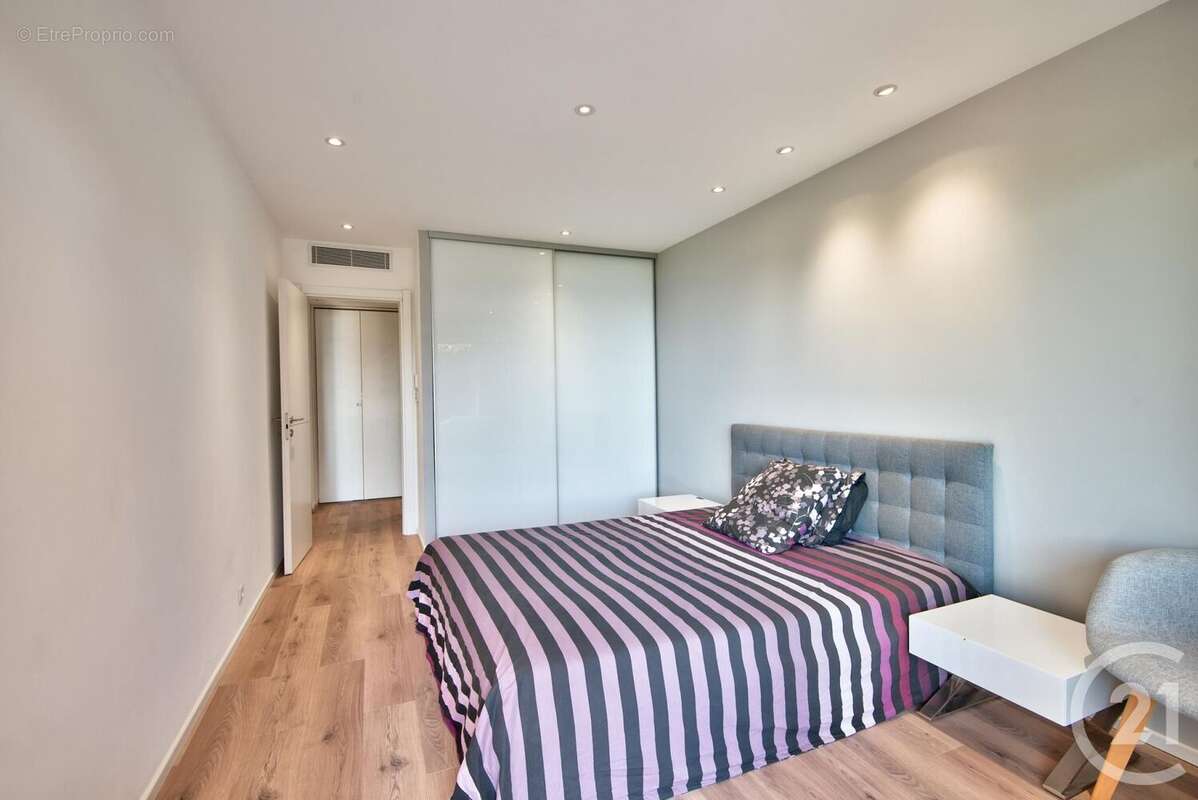 Appartement à VILLEFRANCHE-SUR-MER