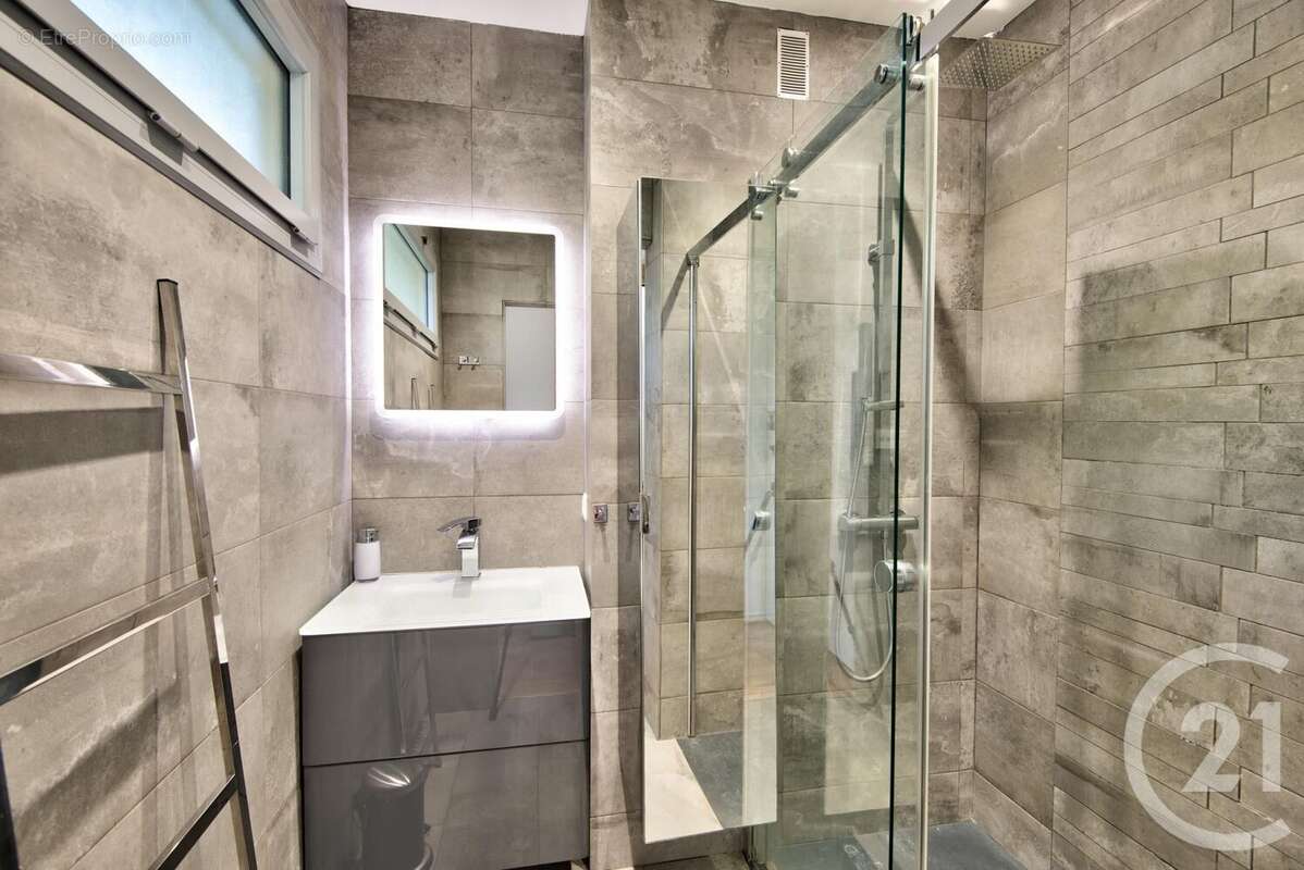 Appartement à VILLEFRANCHE-SUR-MER