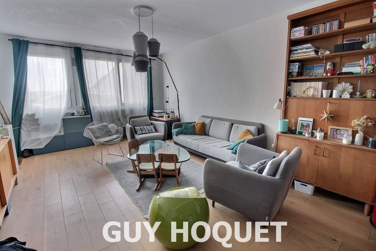 Appartement à SURESNES
