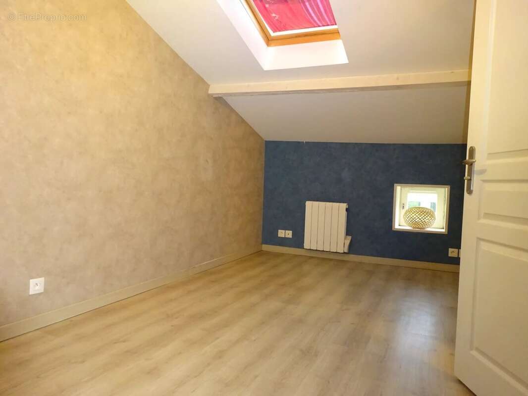 Maison à MARTRES-SUR-MORGE