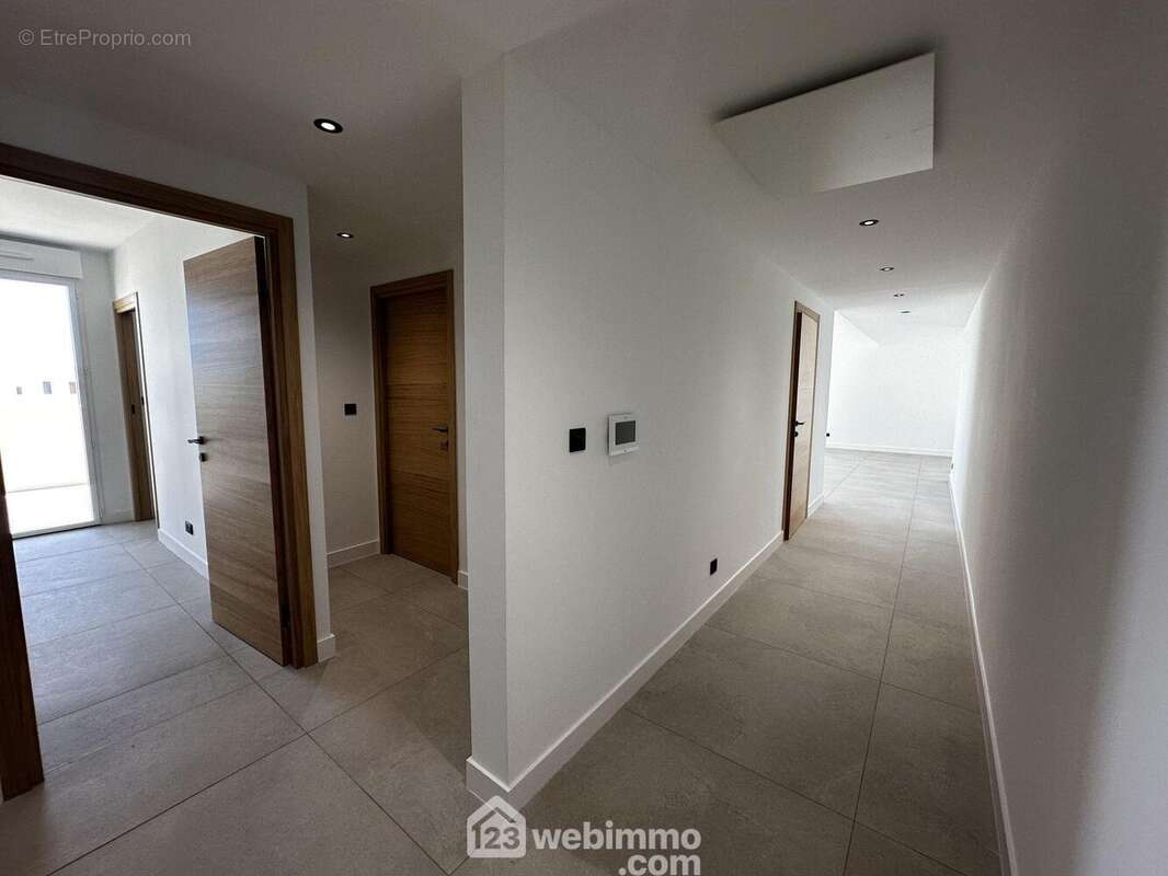 Appartement à CASTRIES