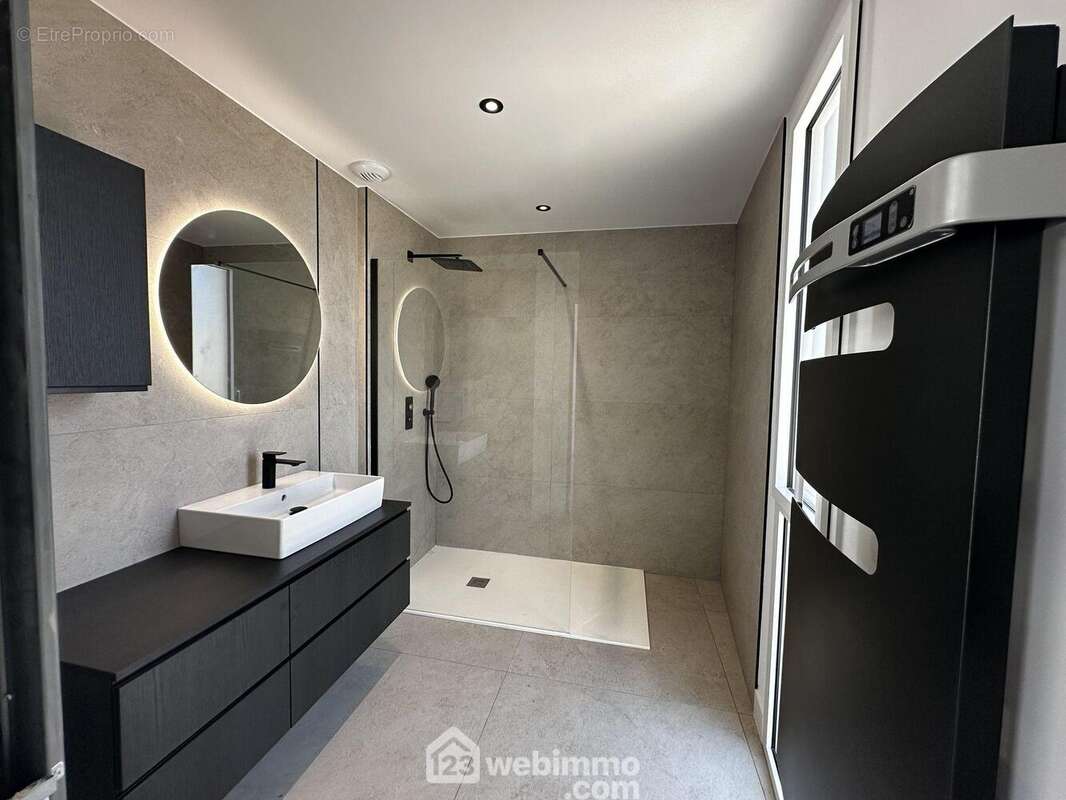 Appartement à CASTRIES