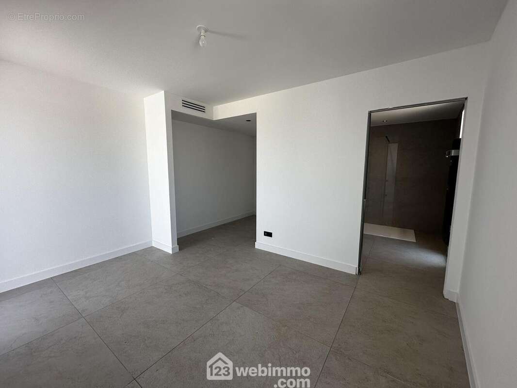 Appartement à CASTRIES