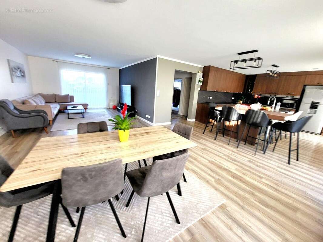 Maison à MALESHERBES