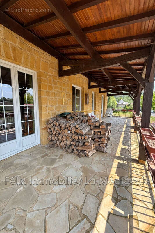 Maison à SAINT-CYBRANET