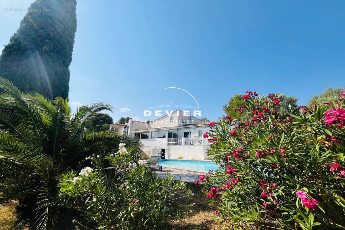 Maison à SAINT-GENIES-DES-MOURGUES