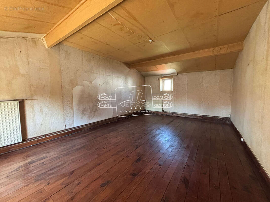 Maison à LE LOROUX-BOTTEREAU