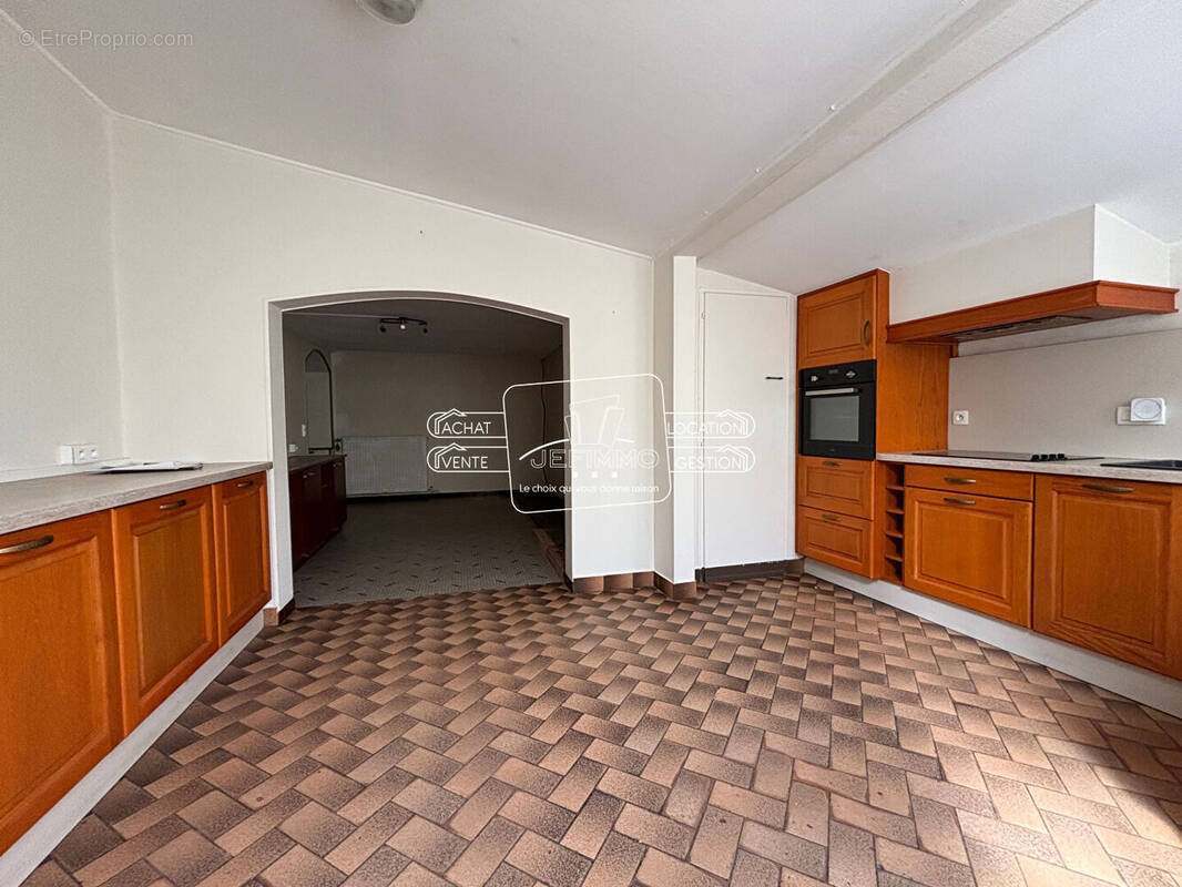 Maison à LE LOROUX-BOTTEREAU