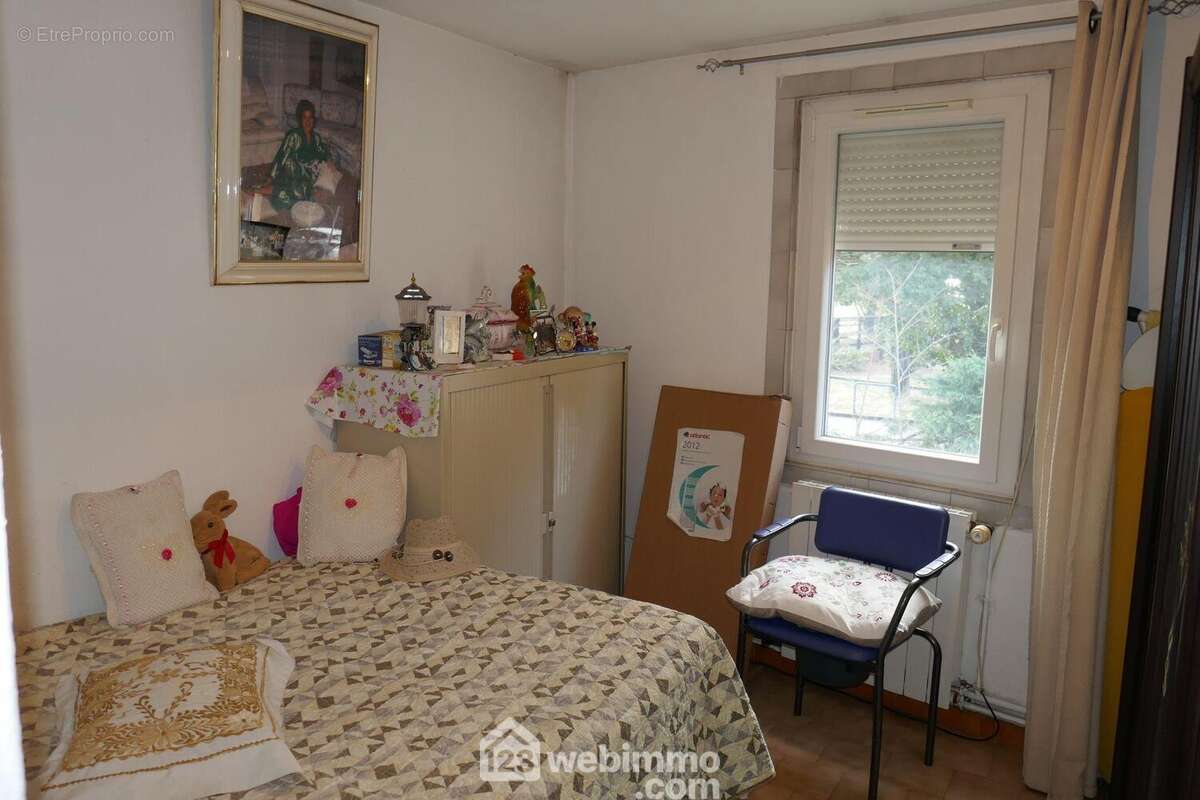 Habitation principale étage : Chambre 11,26m² - Maison à AVIGNON