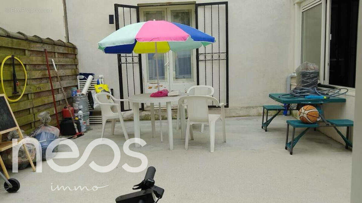 Appartement à SAINT-MAUR-DES-FOSSES