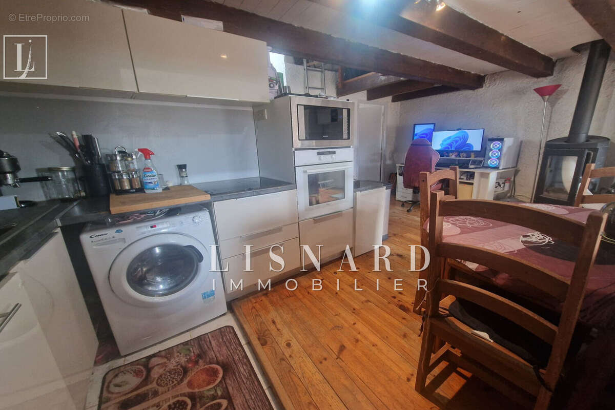 Appartement à VALLAURIS