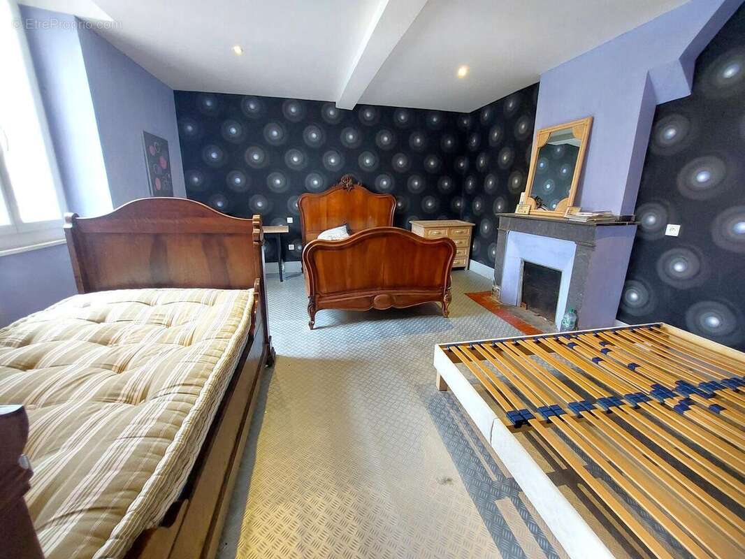 20250703111945 - Maison à SAINT-MARTORY