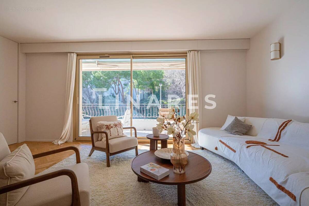 Appartement à MARSEILLE-8E