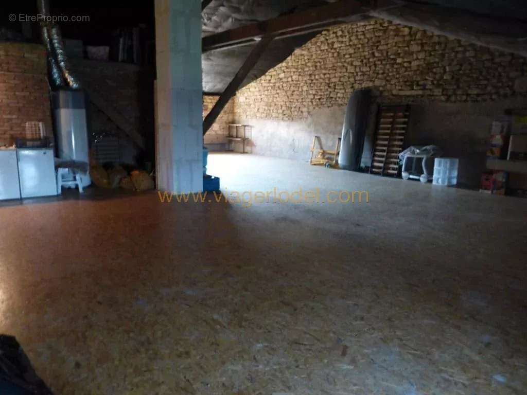 Maison à LACHAUSSEE