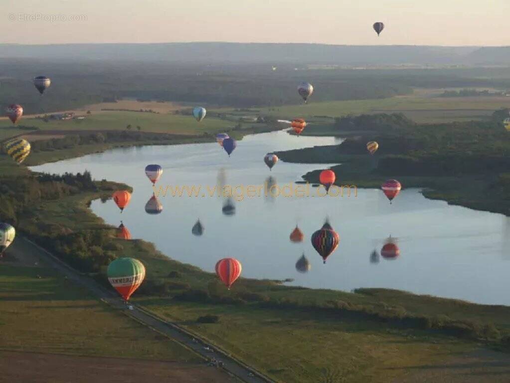 Maison à LACHAUSSEE