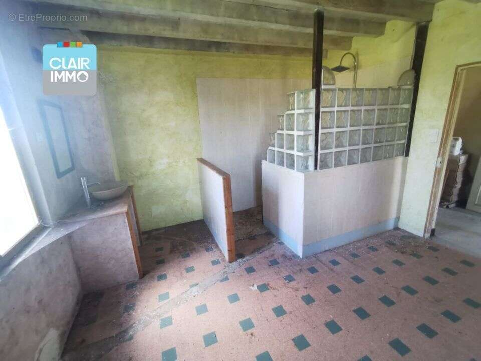 Maison de 123 m² à rénover à SORNAY  - Maison à SORNAY