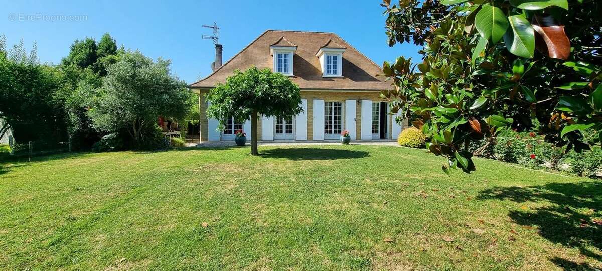 Maison à LAMONZIE-SAINT-MARTIN