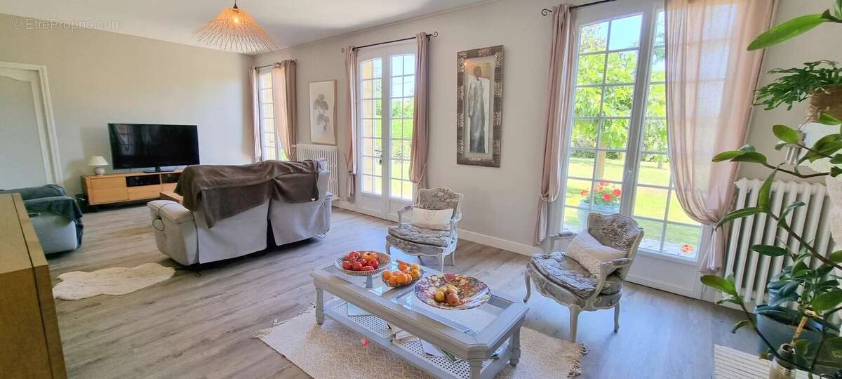 Maison à LAMONZIE-SAINT-MARTIN