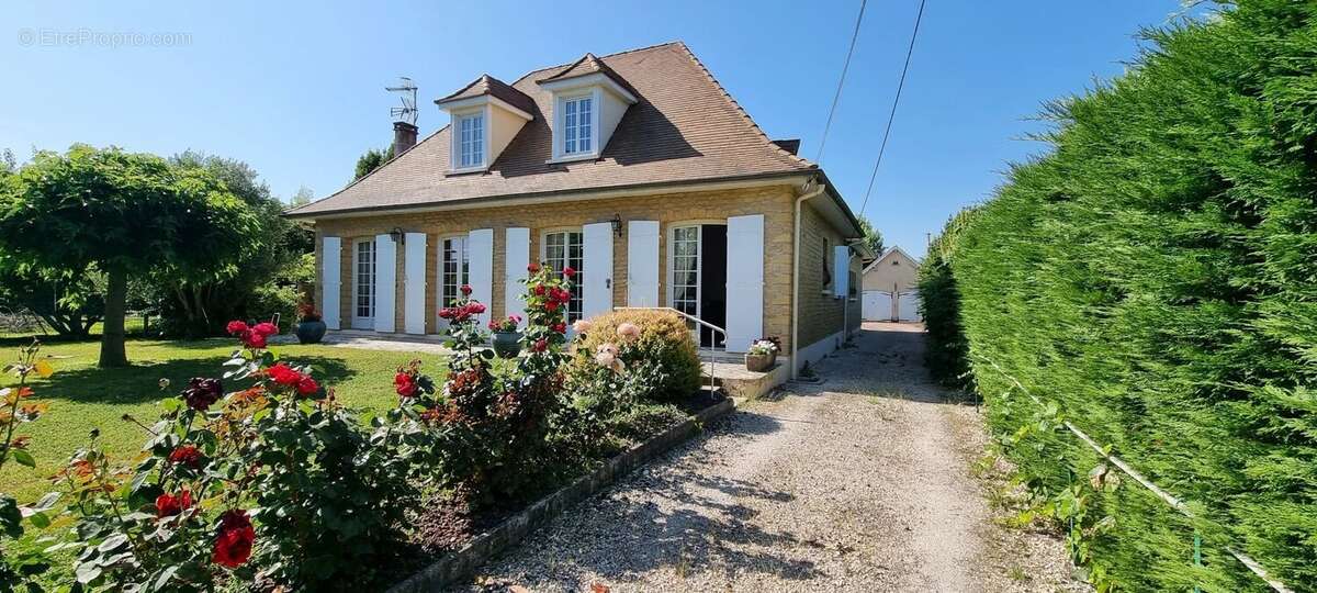 Maison à LAMONZIE-SAINT-MARTIN