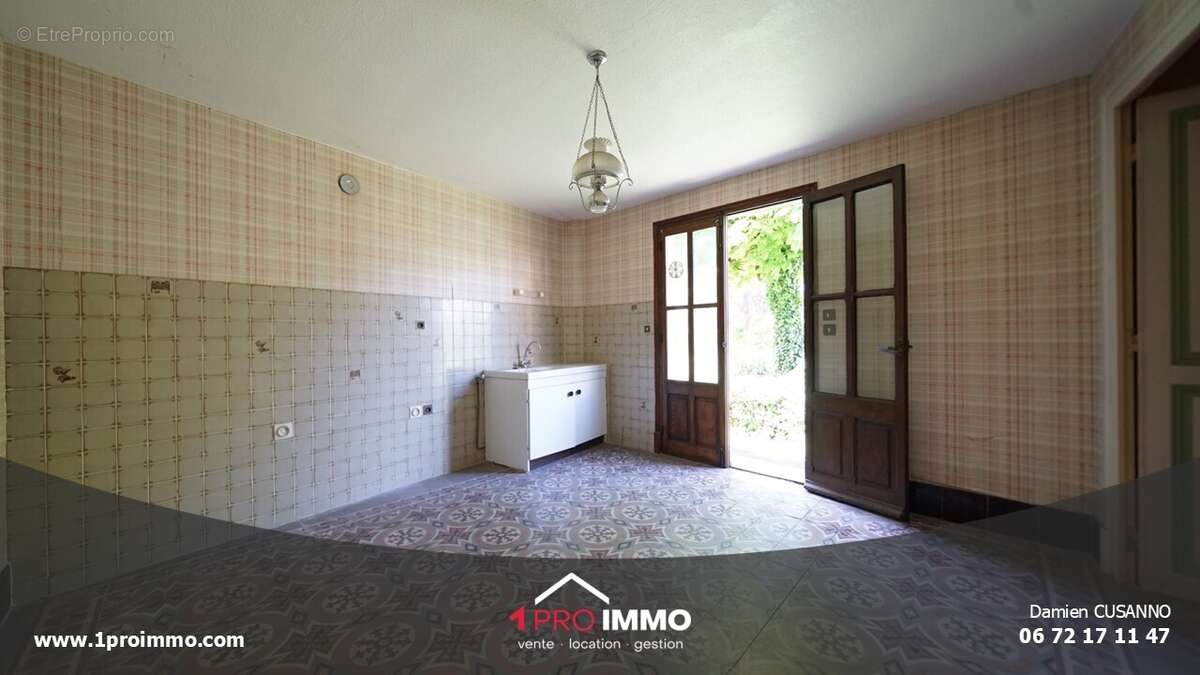 photos n°3 - Maison à SAINT-EGREVE