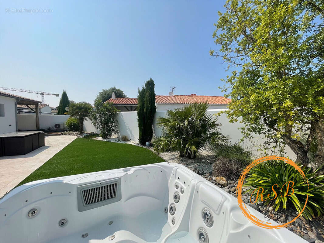 Maison à SAINT-MARTIN-DE-RE