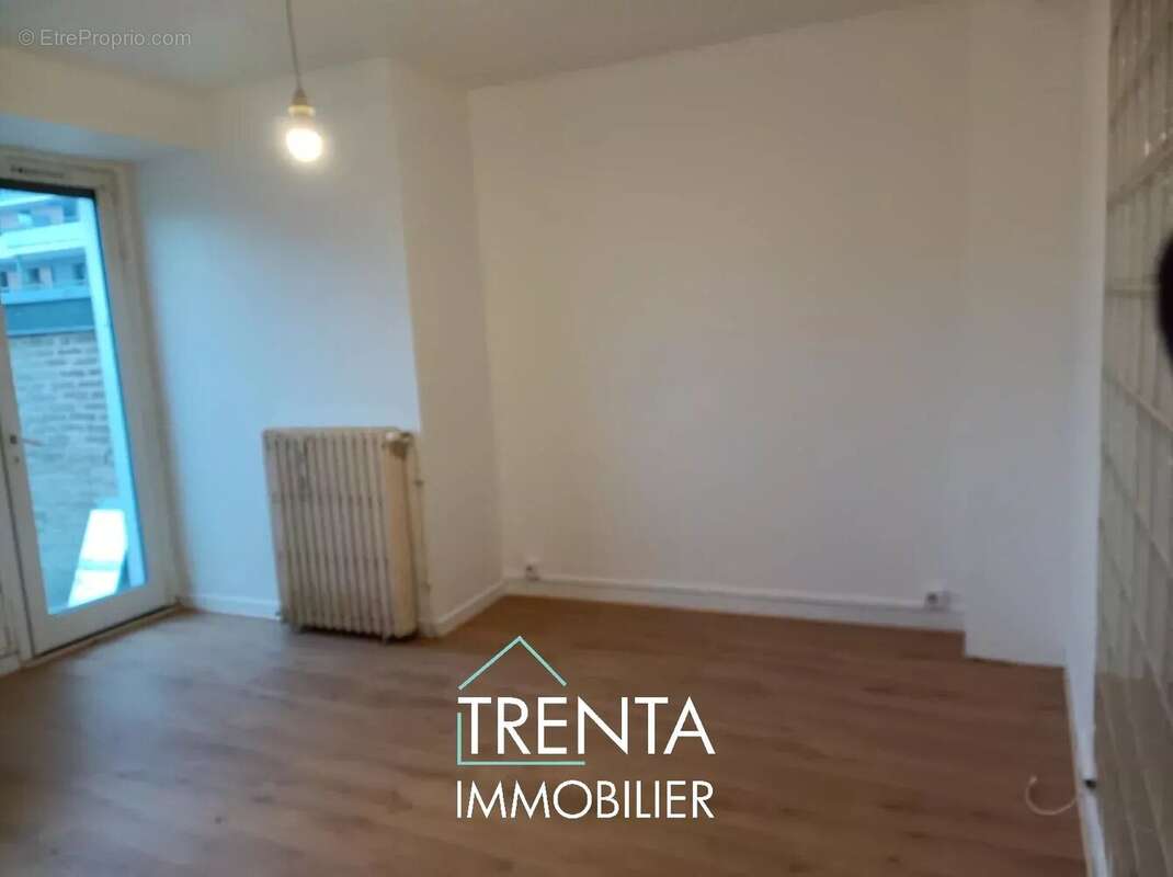 Appartement à RIVES