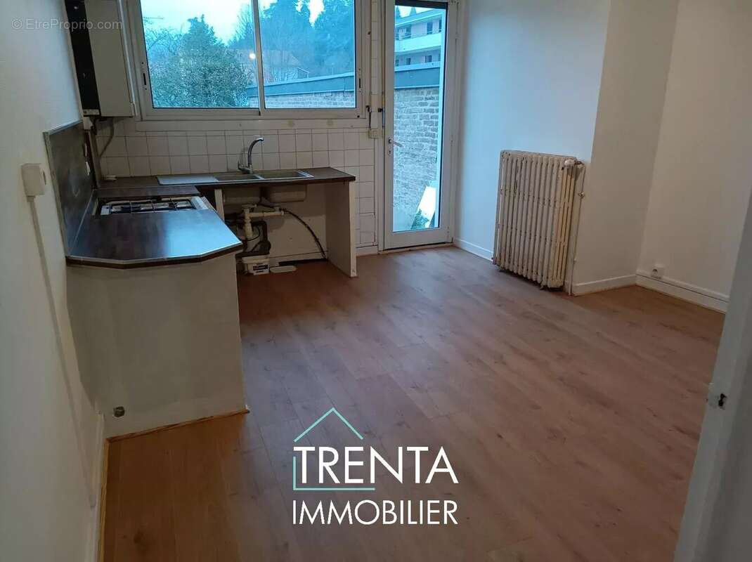 Appartement à RIVES