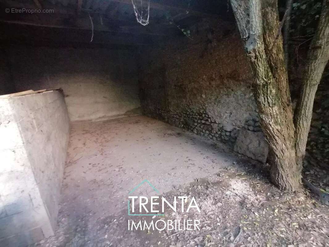 Appartement à RIVES