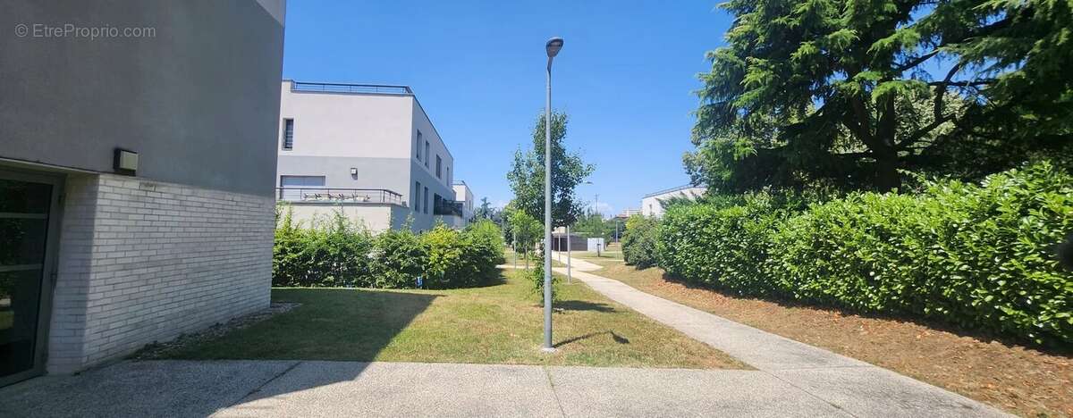 Appartement à SATHONAY-CAMP