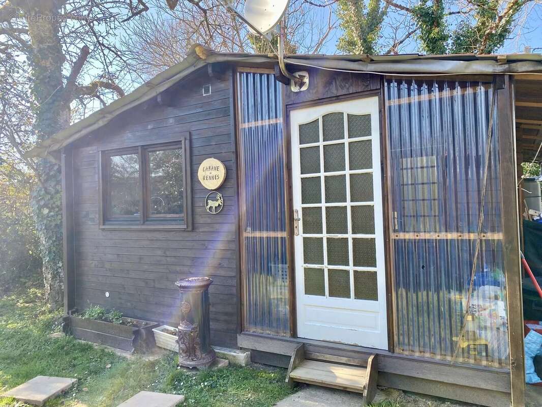 Maison à MAGNAC-LAVAL