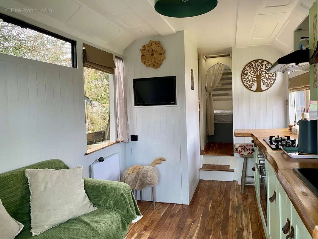 Maison à MAGNAC-LAVAL