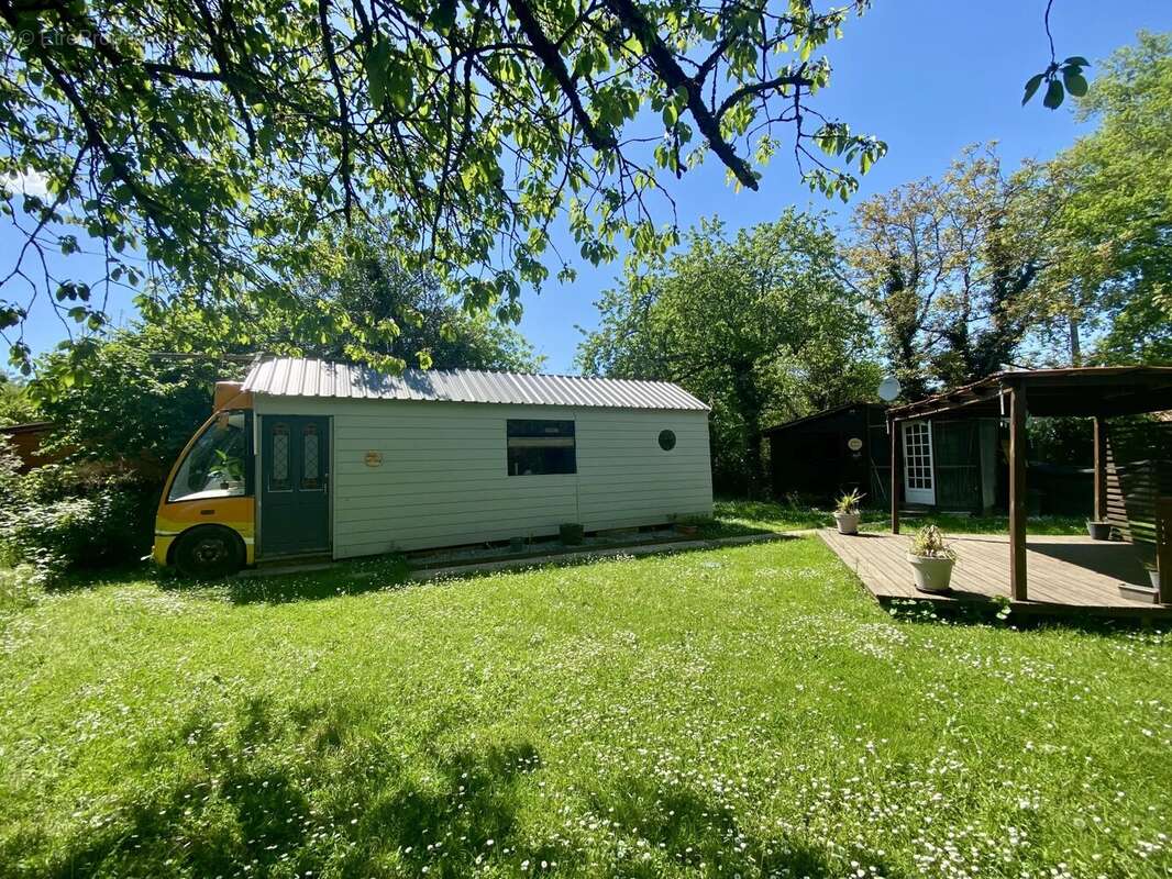 Maison à MAGNAC-LAVAL