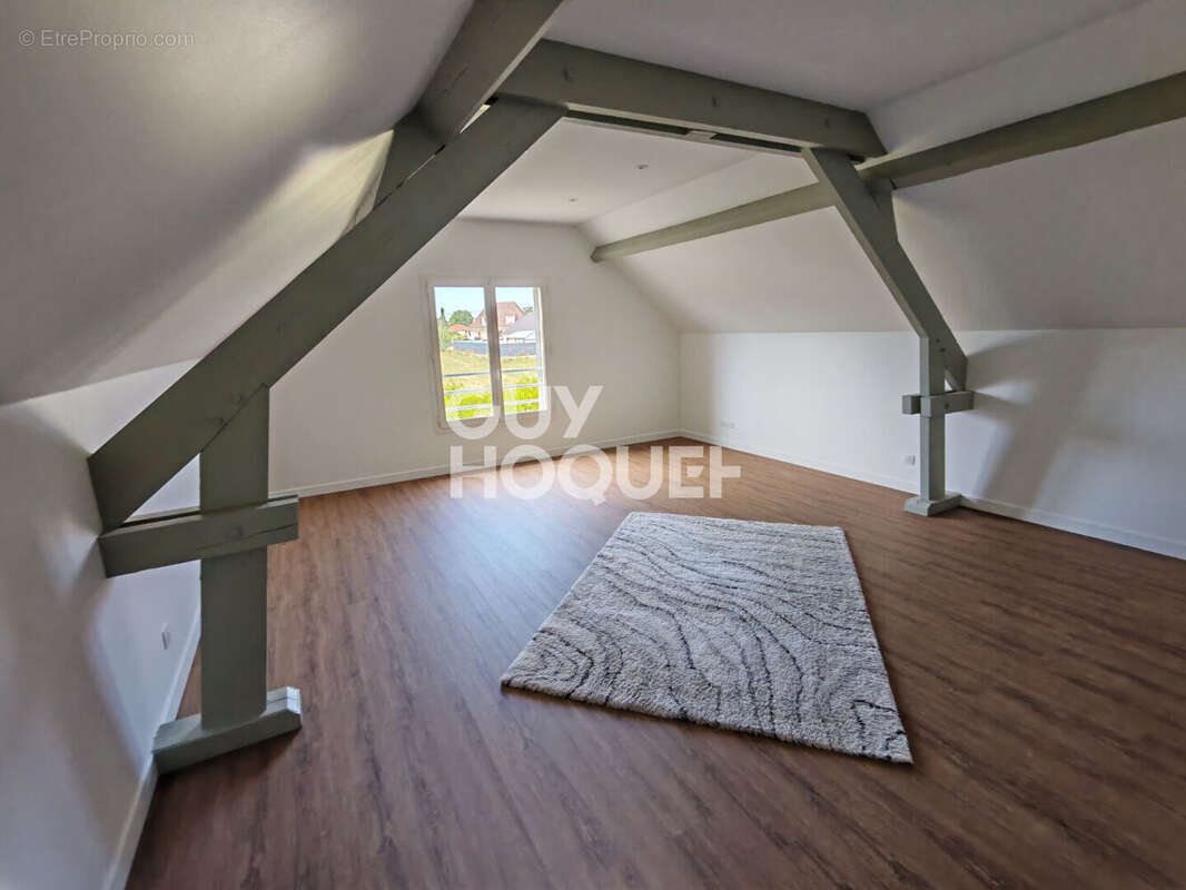 Maison à LA RIVIERE-DE-CORPS