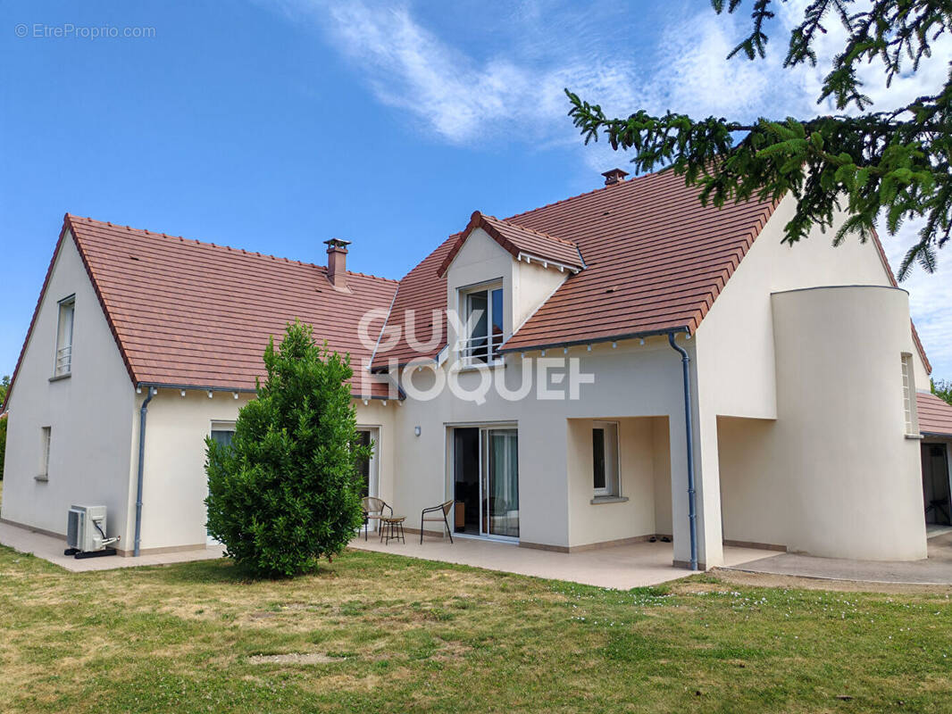 Maison à LA RIVIERE-DE-CORPS