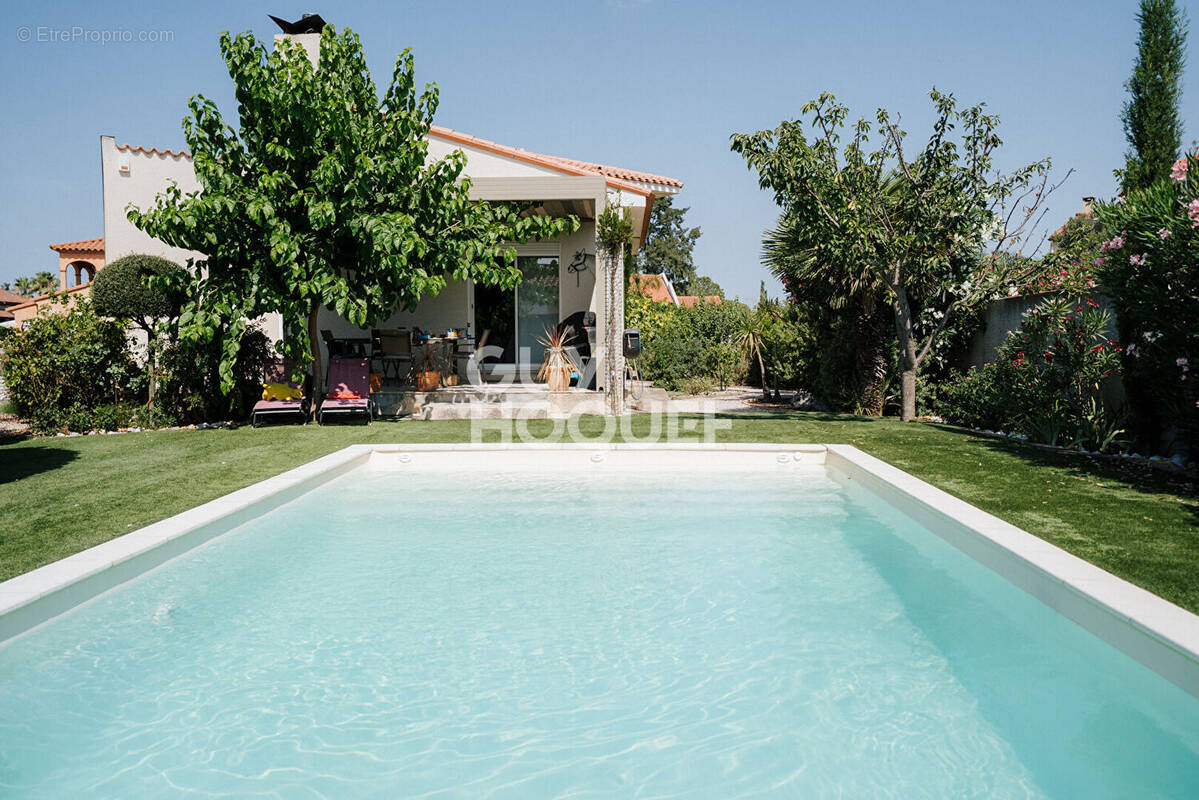 Maison à VILLENEUVE-DE-LA-RAHO