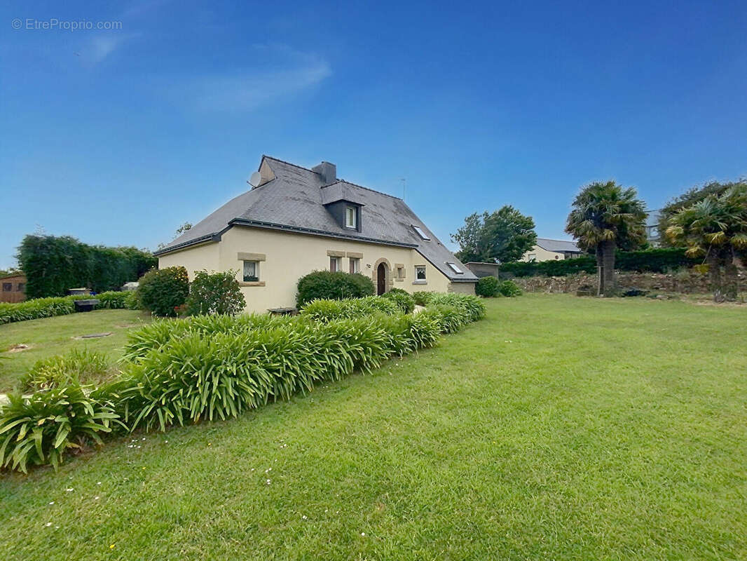 Maison à PLOUBAZLANEC