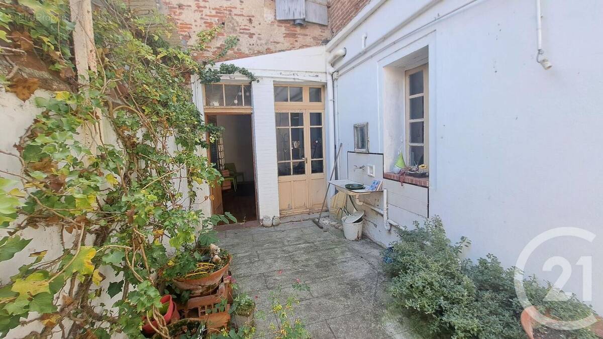 Maison à MONTESQUIEU-VOLVESTRE