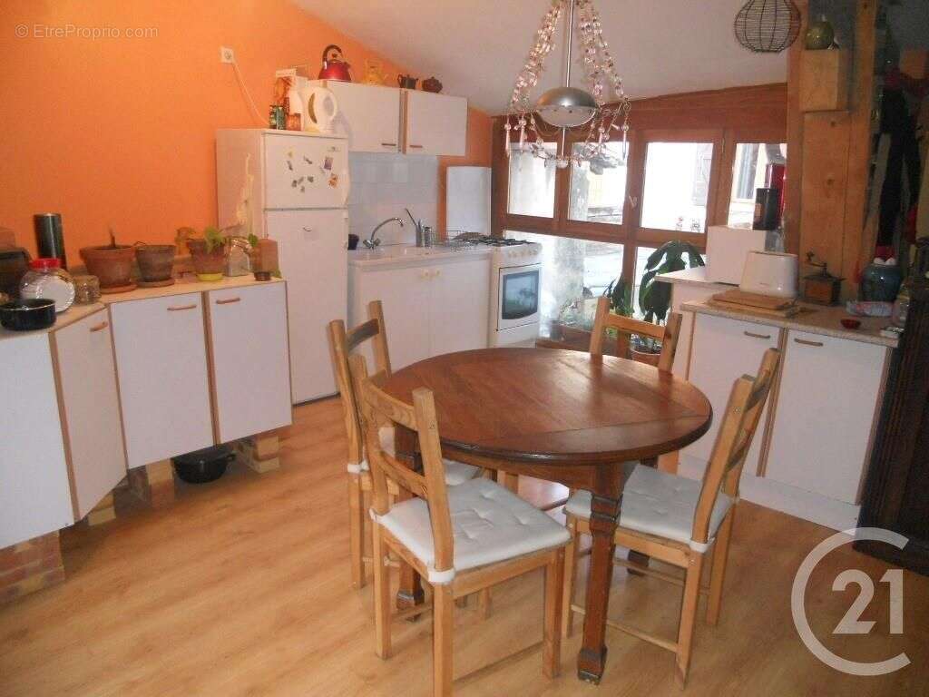 Maison à MONTESQUIEU-VOLVESTRE