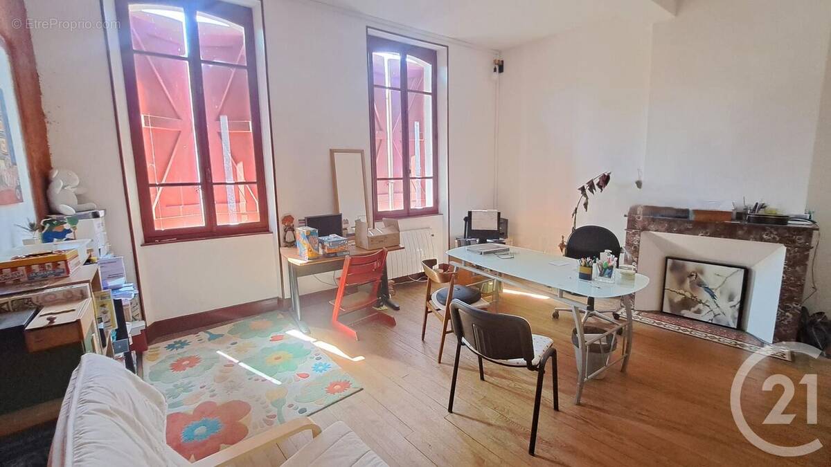 Maison à MONTESQUIEU-VOLVESTRE