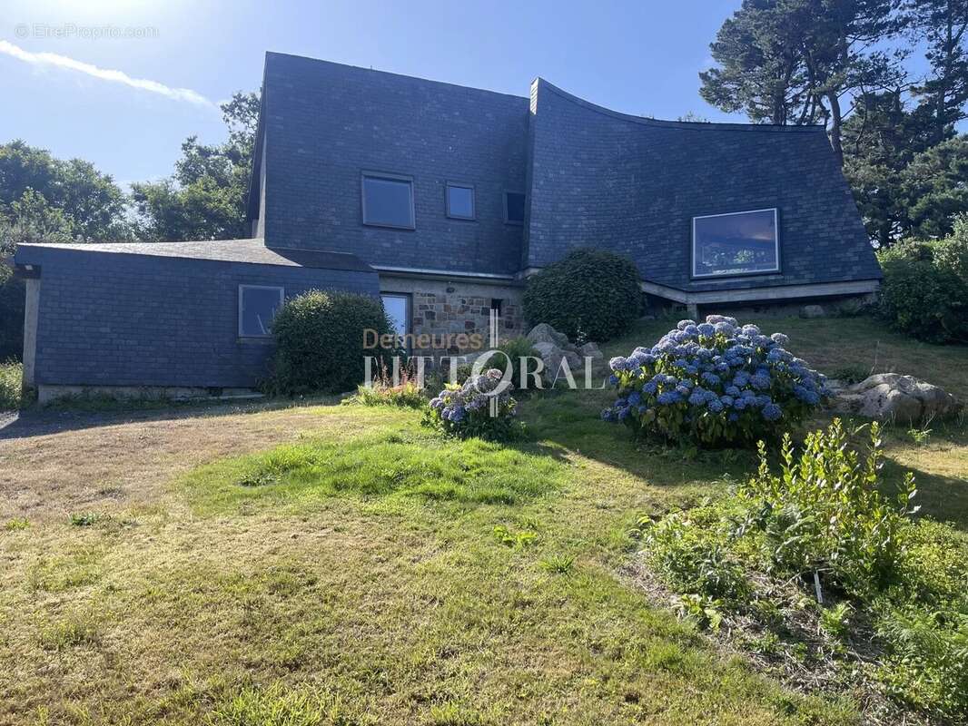 Maison à PLEUMEUR-BODOU