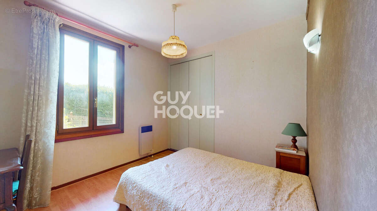 Maison à CHALLES-LES-EAUX