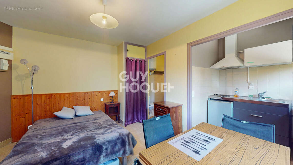 Maison à CHALLES-LES-EAUX