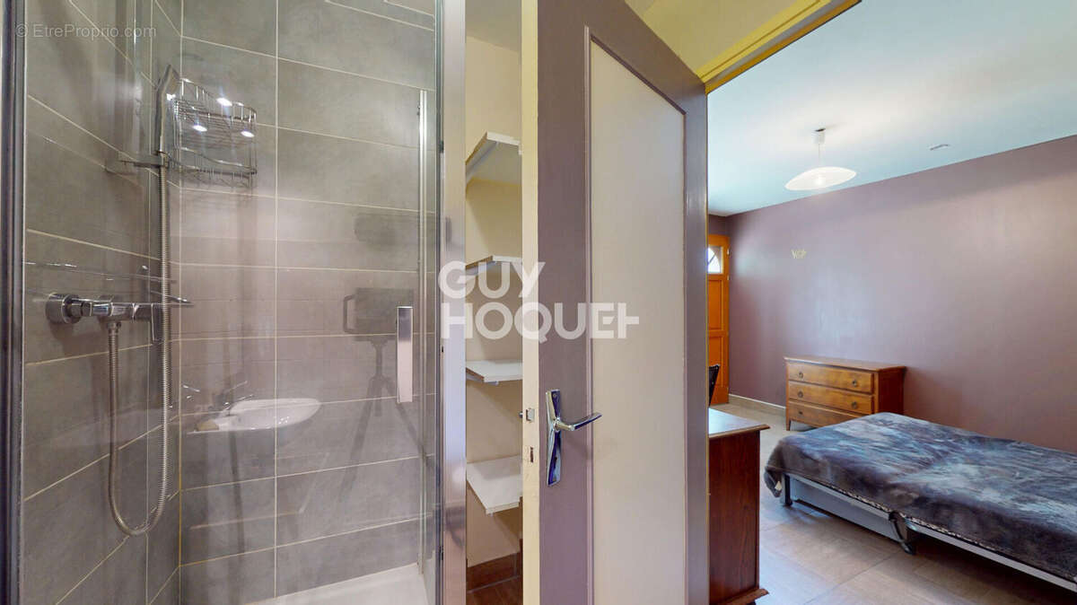 Maison à CHALLES-LES-EAUX