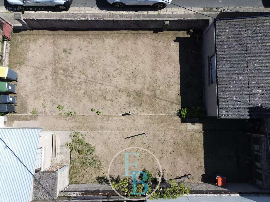 Terrain à OUISTREHAM